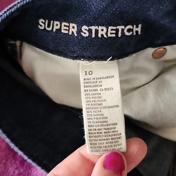 "A.E.O." Jean Shorts 💙 - Picture 5 of 9